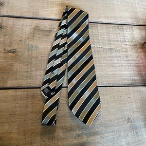 Geoffrey Beene Stripe Silk Tie